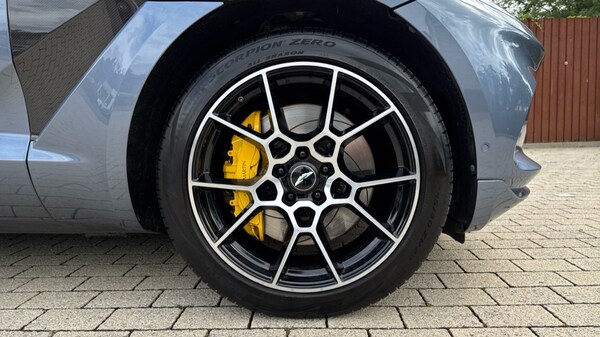 Used Aston Martin DBX 2021 for sale - 75391567: Photo 25