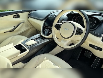 Used Aston Martin DBX 2021 for sale - 75391567: Photo