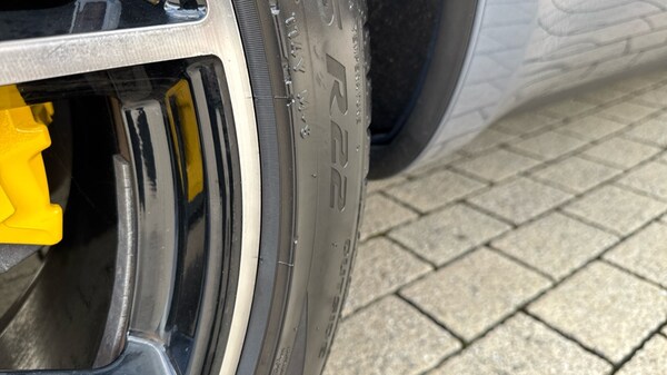 Used Aston Martin DBX 2021 for sale - 75391567: Photo 42