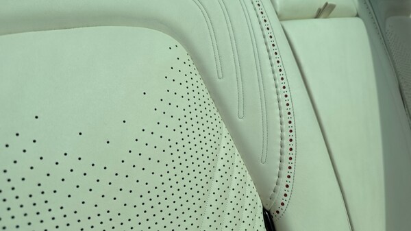 Used Aston Martin DBX 2021 for sale - 75391567: Photo 46