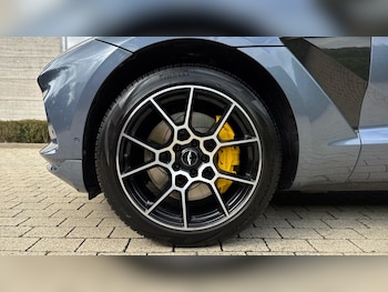 Used Aston Martin DBX 2021 for sale - 75391567: Photo