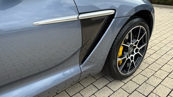 Used Aston Martin DBX 2021 for sale - 75391567: Photo 9