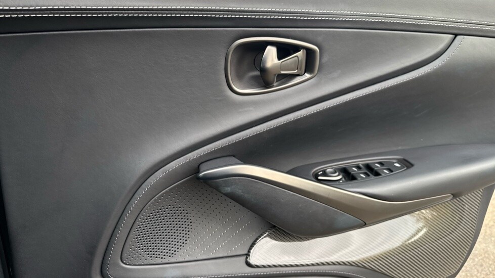 Used Aston Martin DBX 2024 for sale - 76216981: Photo 34