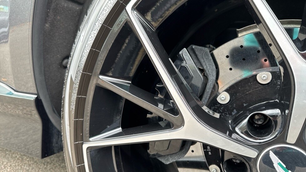 Used Aston Martin DBX 2024 for sale - 76216981: Photo 41