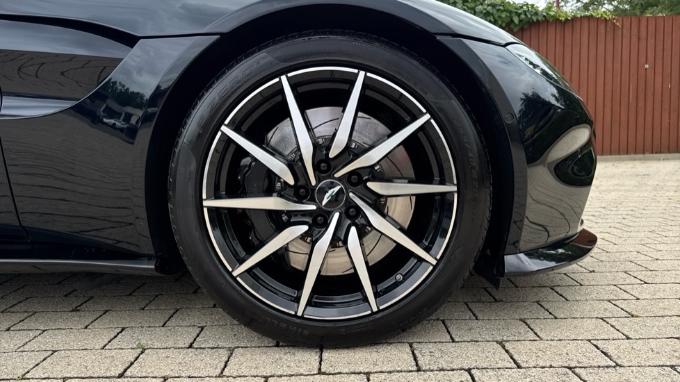 Used Aston Martin Vantage 2019 for sale - 76355224: Photo 25