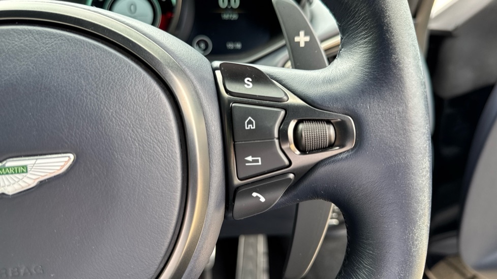 Used Aston Martin Vantage 2019 for sale - 76355224: Photo 27