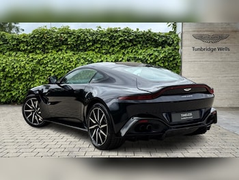 Used Aston Martin Vantage 2019 for sale - 76355224: Photo