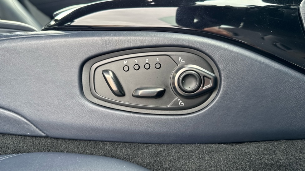 Used Aston Martin Vantage 2019 for sale - 76355224: Photo 36