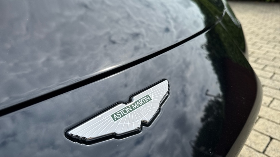 Used Aston Martin Vantage 2019 for sale - 76355224: Photo 42