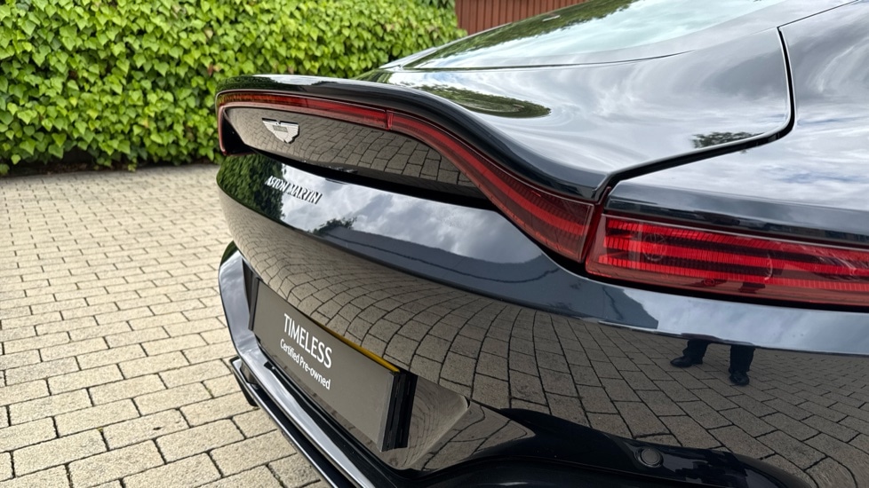 Used Aston Martin Vantage 2019 for sale - 76355224: Photo 8