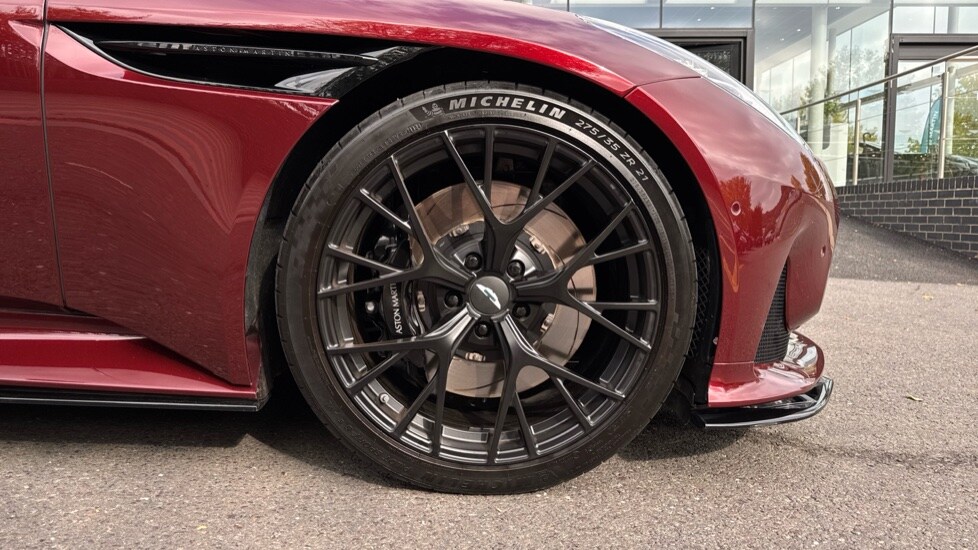 Used Aston Martin V8 2025 for sale - 76067091: Photo 25