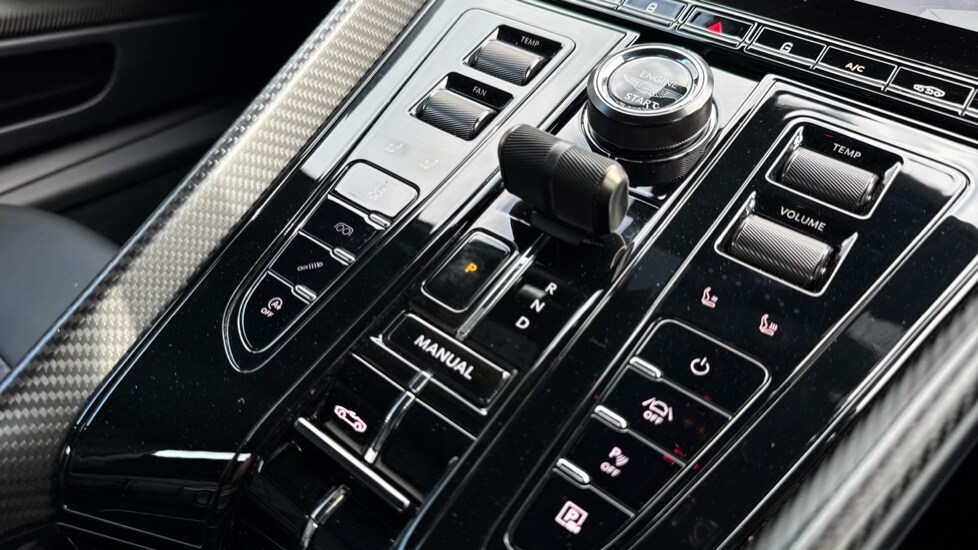 Used Aston Martin V8 2025 for sale - 76067091: Photo 31