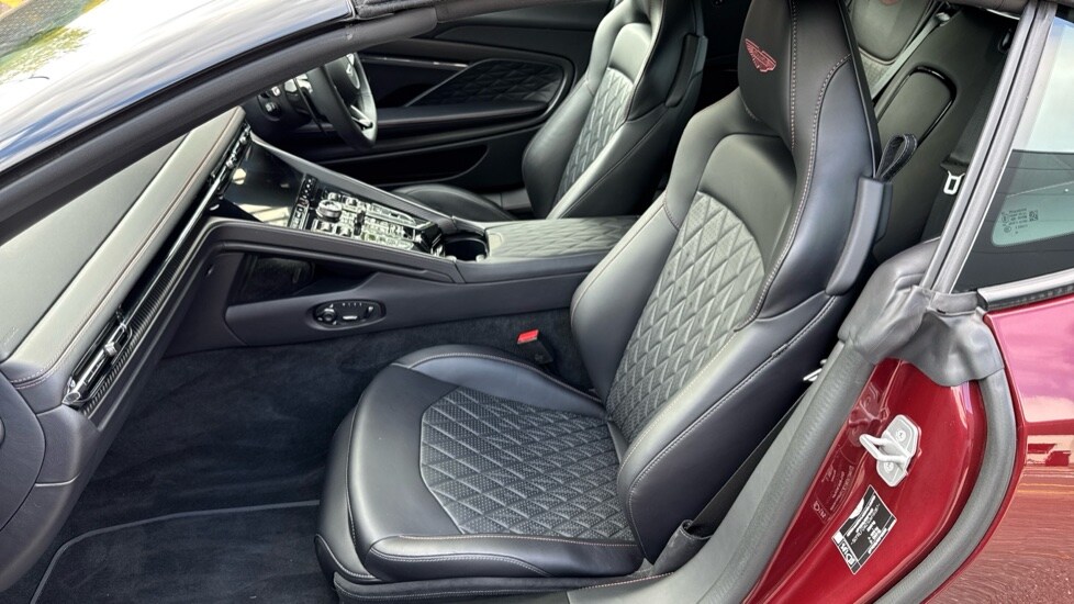 Used Aston Martin V8 2025 for sale - 76067091: Photo 45