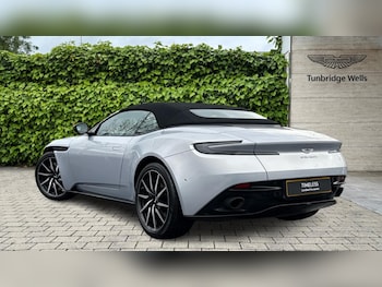 Used Aston Martin DB11 2019 for sale - 76630276: Photo