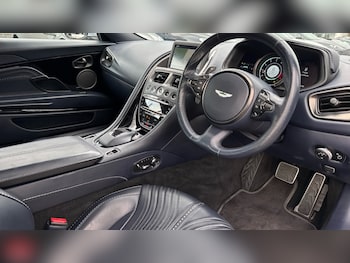 Used Aston Martin DB11 2019 for sale - 76630276: Photo