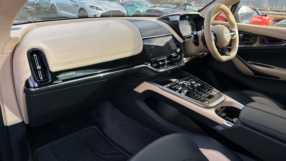 Used Aston Martin DBX 2025 for sale - 75742764: Photo 18