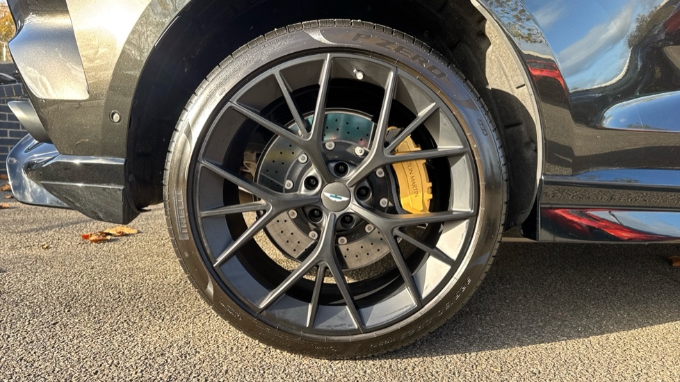 Used Aston Martin DBX 2025 for sale - 75742764: Photo 24