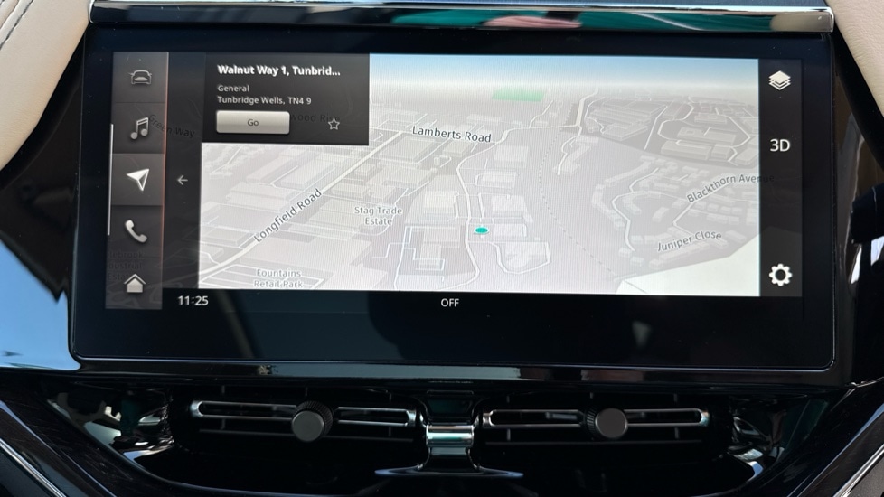 Used Aston Martin DBX 2025 for sale - 75742764: Photo 30