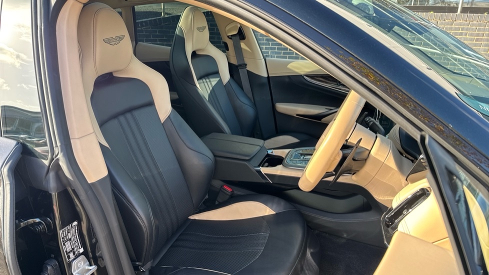 Used Aston Martin DBX 2025 for sale - 75742764: Photo 44