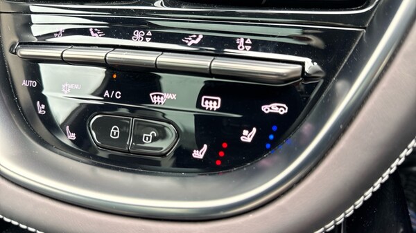 Used Aston Martin DBX 2024 for sale - 75391568: Photo 38