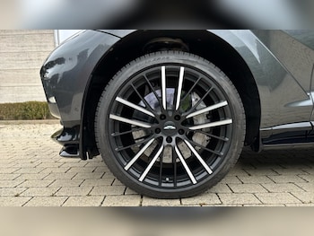 Used Aston Martin DBX 2024 for sale - 75391568: Photo