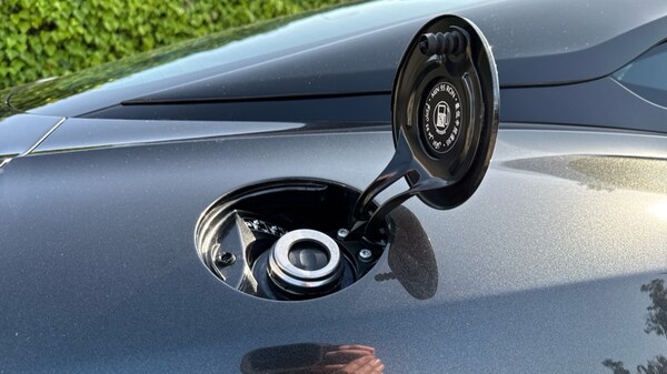 Used Aston Martin DBS 2020 for sale - 75554453: Photo 26