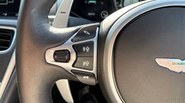 Used Aston Martin DBS 2020 for sale - 75554453: Photo 28