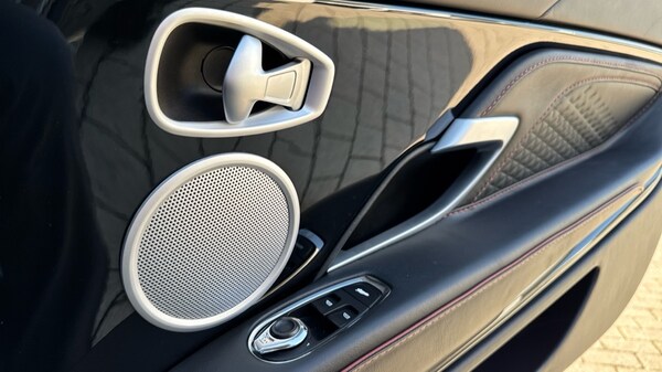Used Aston Martin DBS 2020 for sale - 75554453: Photo 44