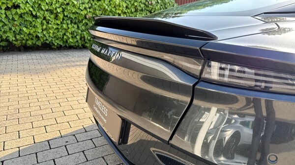 Used Aston Martin DBS 2020 for sale - 75554453: Photo 8