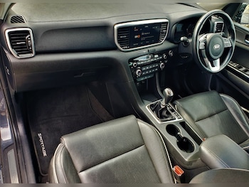Used Volkswagen Golf 2019 for sale - 78530326: Photo