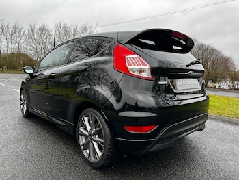 Used Ford Fiesta 2017 for sale - 77906813: Photo