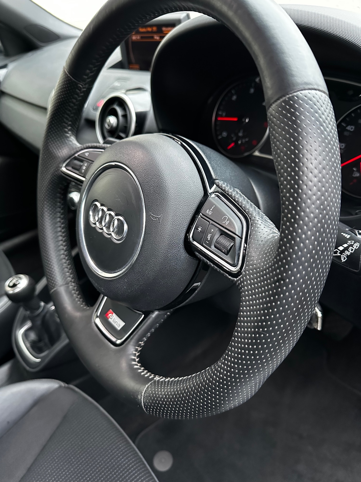 Used Audi A1 2012 for sale - 77318424: Photo 13