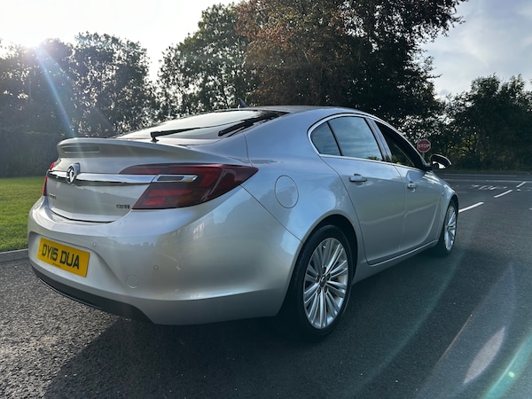 Used Vauxhall Insignia 2015 for sale - 76325857: Photo 10