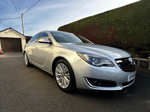 Used Vauxhall Insignia 2015 for sale - 76325857: Photo 1