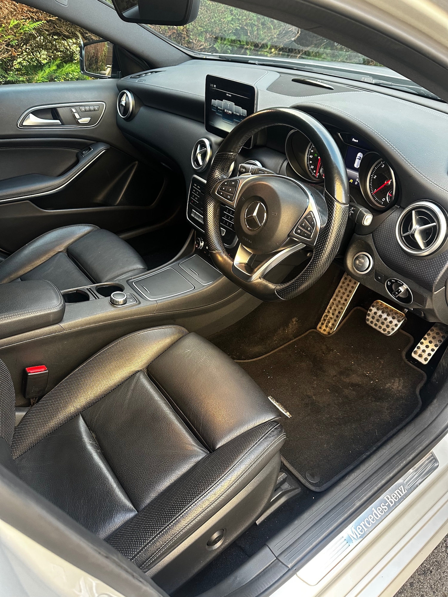 Used Mercedes-Benz A-Class 2016 for sale - 76780418: Photo 11