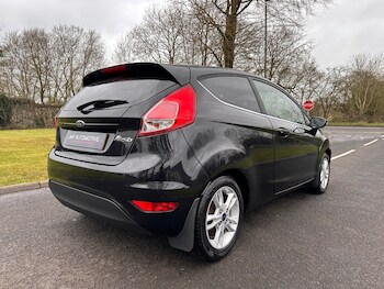 Used Ford Fiesta 2015 for sale - 78133700: Photo
