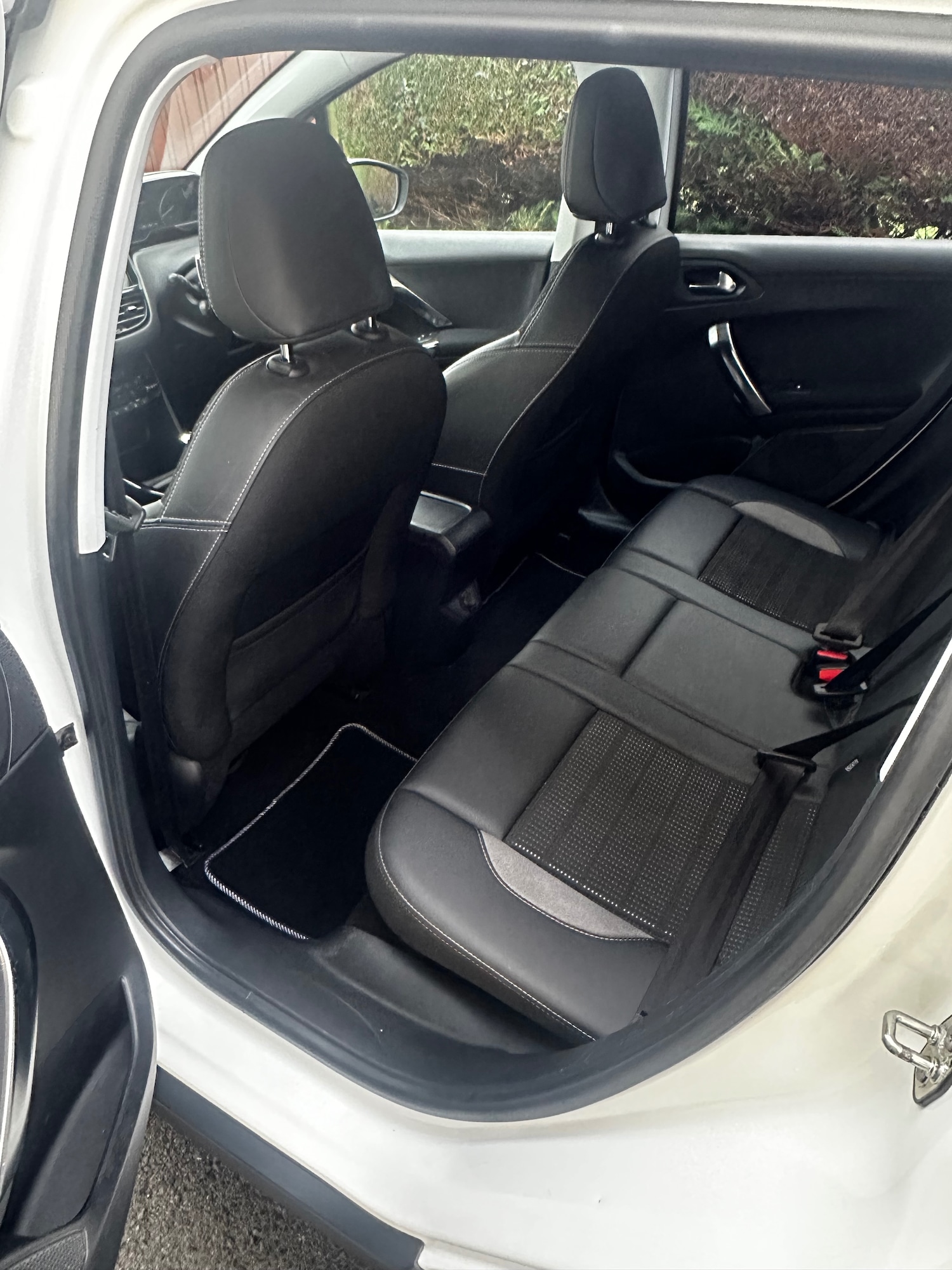 Used Peugeot 2008 2016 for sale - 77140945: Photo 10