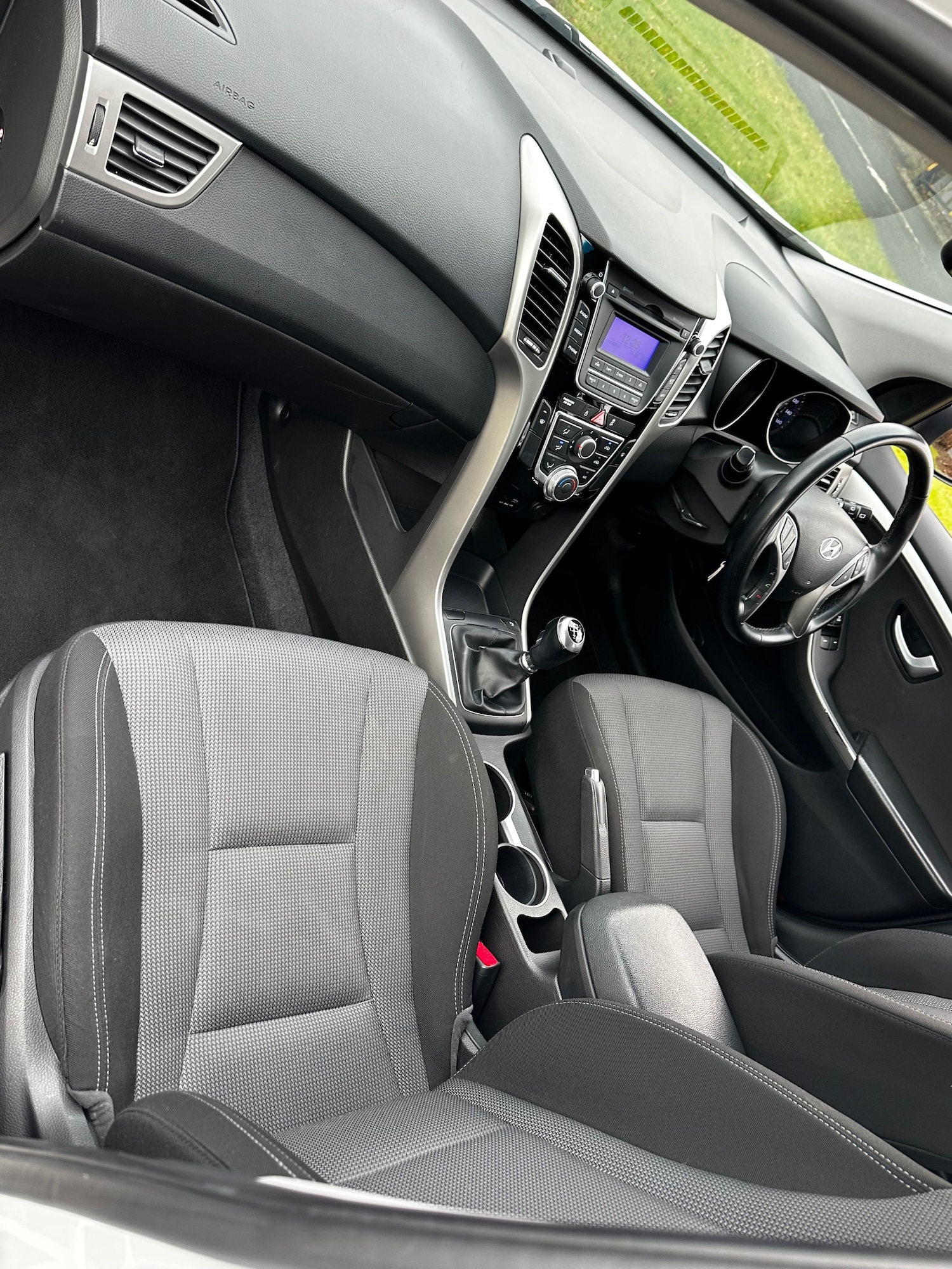 Used Hyundai i30 2015 for sale - 77607136: Photo 8