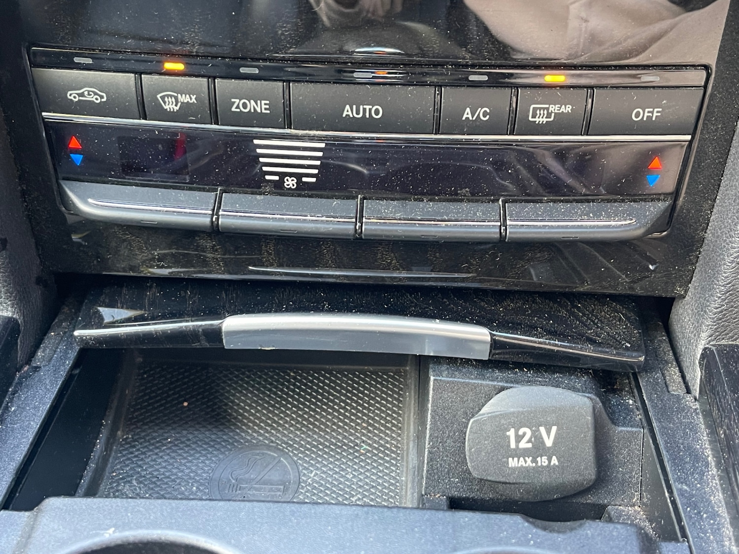 Used Mercedes-Benz E Class 2012 for sale - 76180103: Photo 20