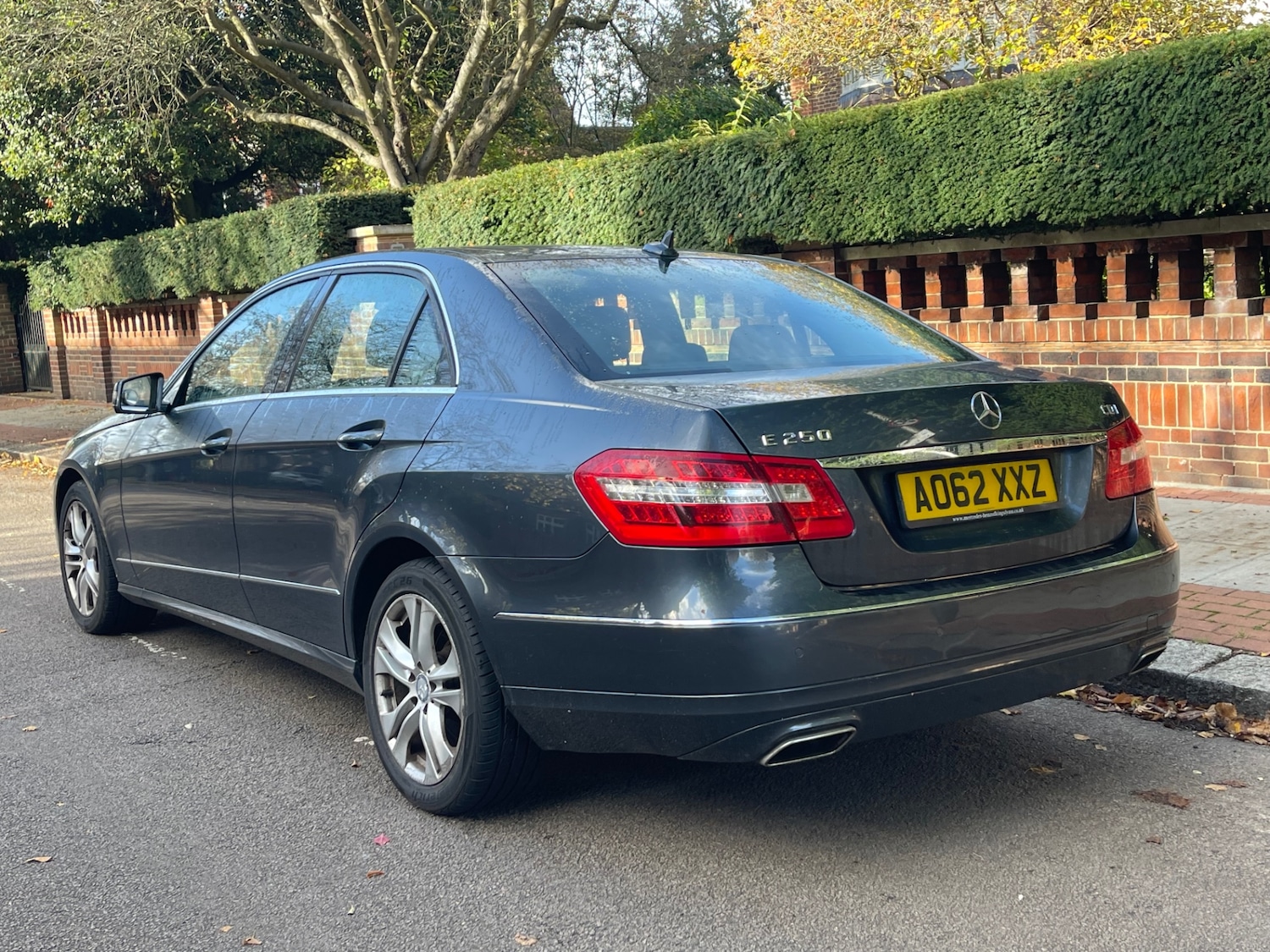 Used Mercedes-Benz E Class 2012 for sale - 76180103: Photo 4