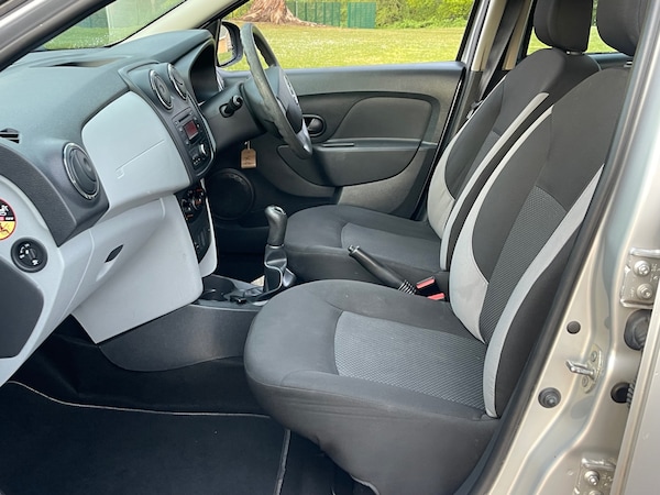 Used Dacia Sandero 2014 for sale - 74388304: Photo 14