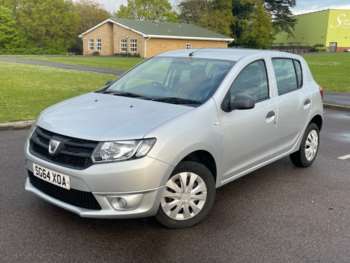 Used Dacia Sandero 2014 for sale - 74388304: Photo