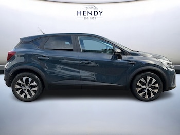 Used Renault Captur 2022 for sale - 79199413: Photo