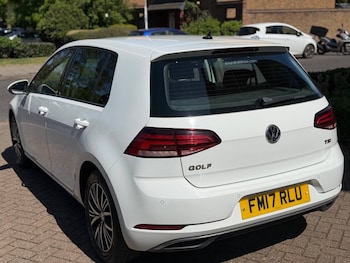 Used Volkswagen Golf 2017 for sale - 78555028: Photo