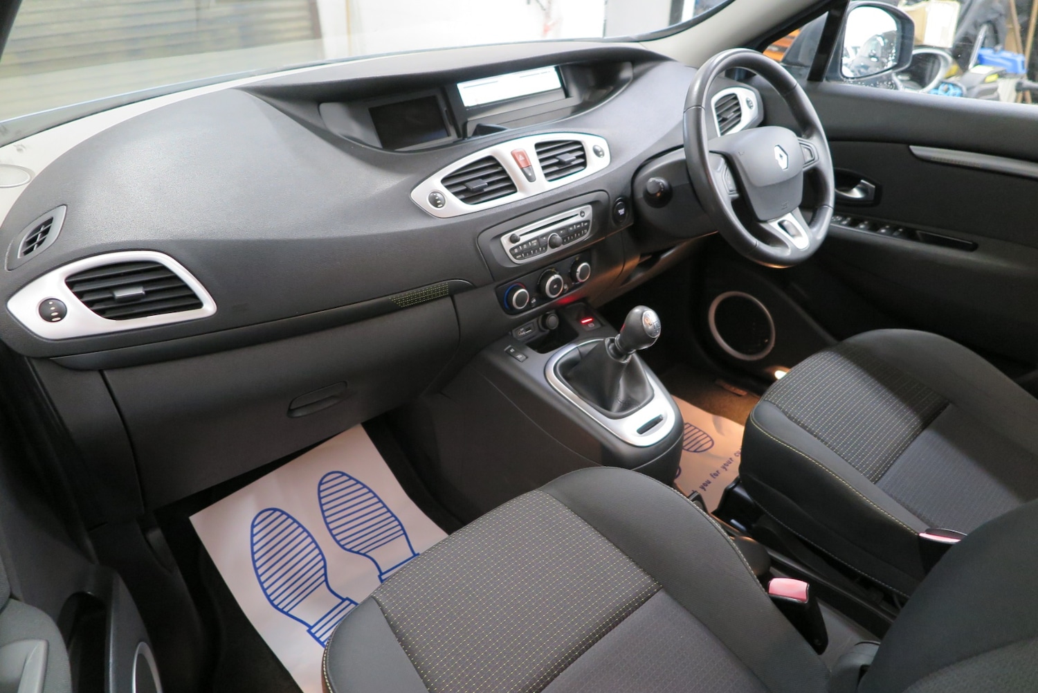 Used Renault Scenic 2010 for sale - 76384750: Photo 10