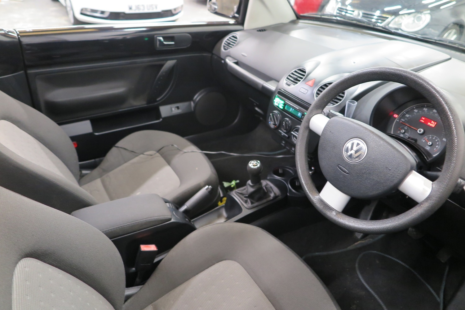 Used Volkswagen Beetle 2011 for sale - 76143283: Photo 14