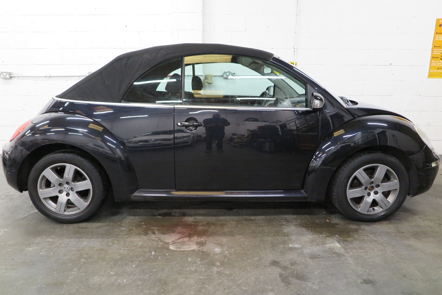 Used Volkswagen Beetle 2011 for sale - 76143283: Photo 9