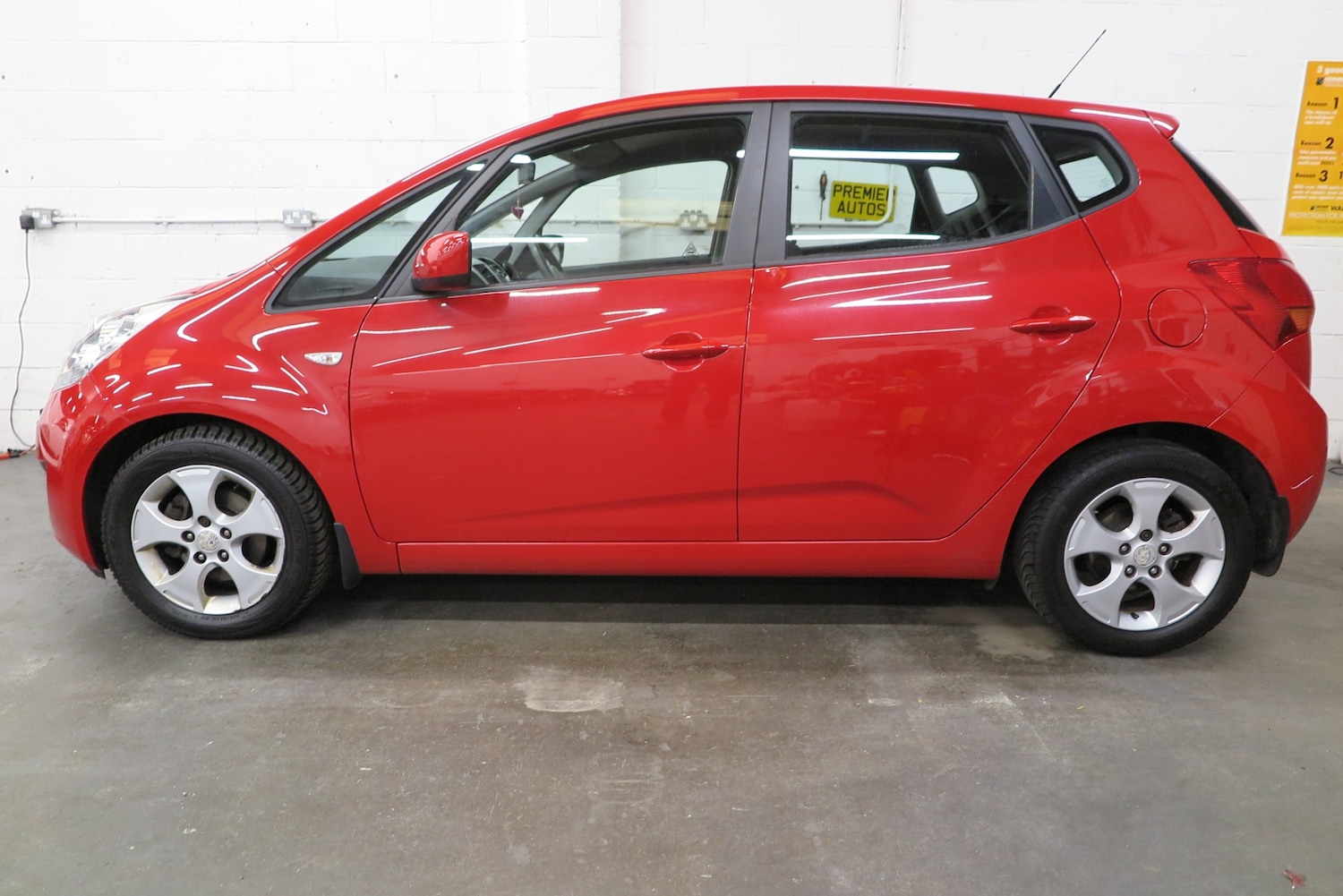 Used Kia Venga 2010 for sale - 77708306: Photo 4