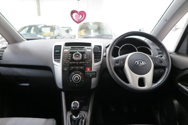 Used Kia Venga 2010 for sale - 75501173: Photo 7