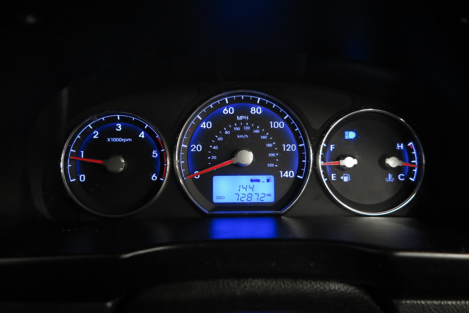 Used Hyundai Santa Fe 2012 for sale - 76143464: Photo 11